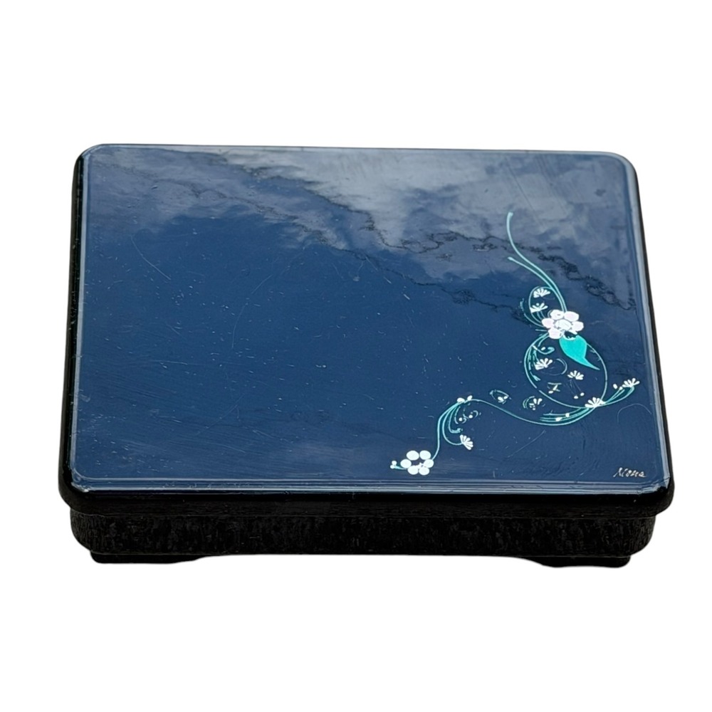 Vintage Pavlova Paris Hand Painted Black Lacquer Box Signed Nina Floral Vanity - Picture 3 of 13